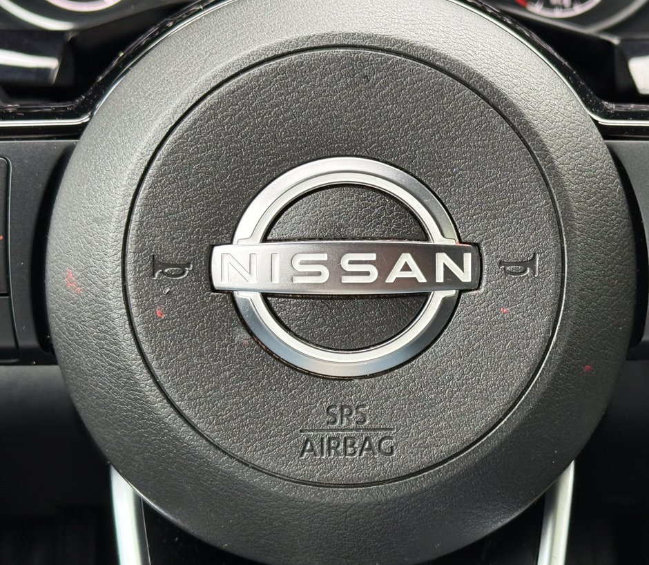 2022 Nissan Pathfinder S-27