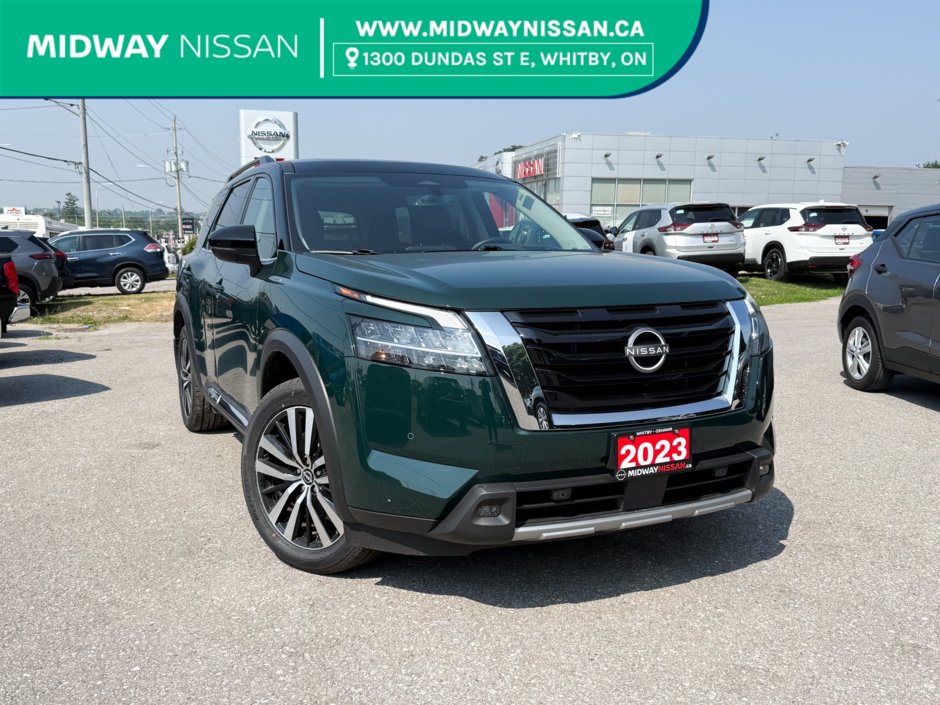 2023 Nissan Pathfinder Platinum-0