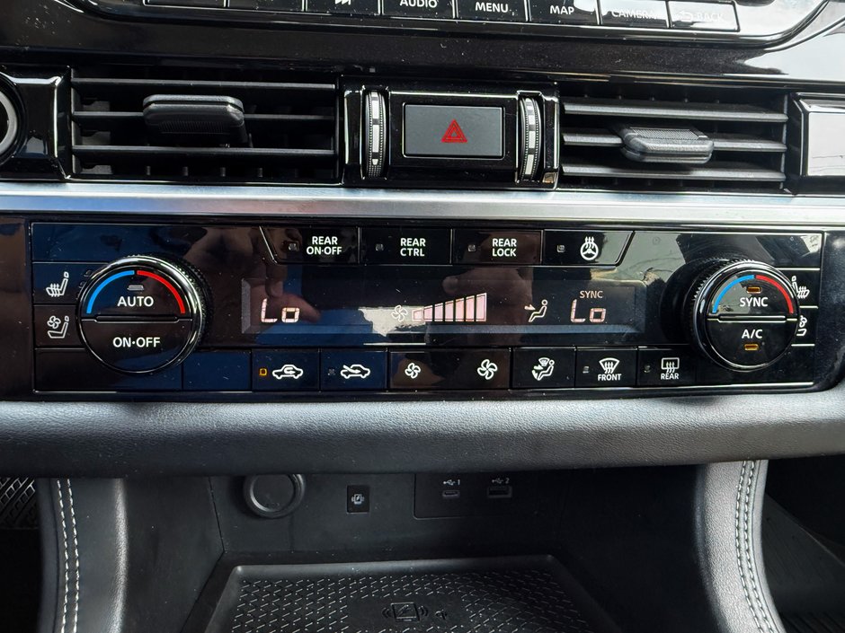 2023 Nissan Pathfinder Platinum-24