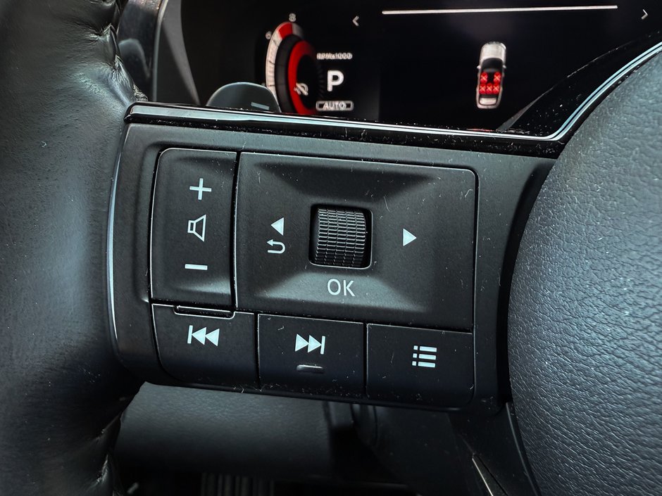 2023 Nissan Pathfinder Platinum-20
