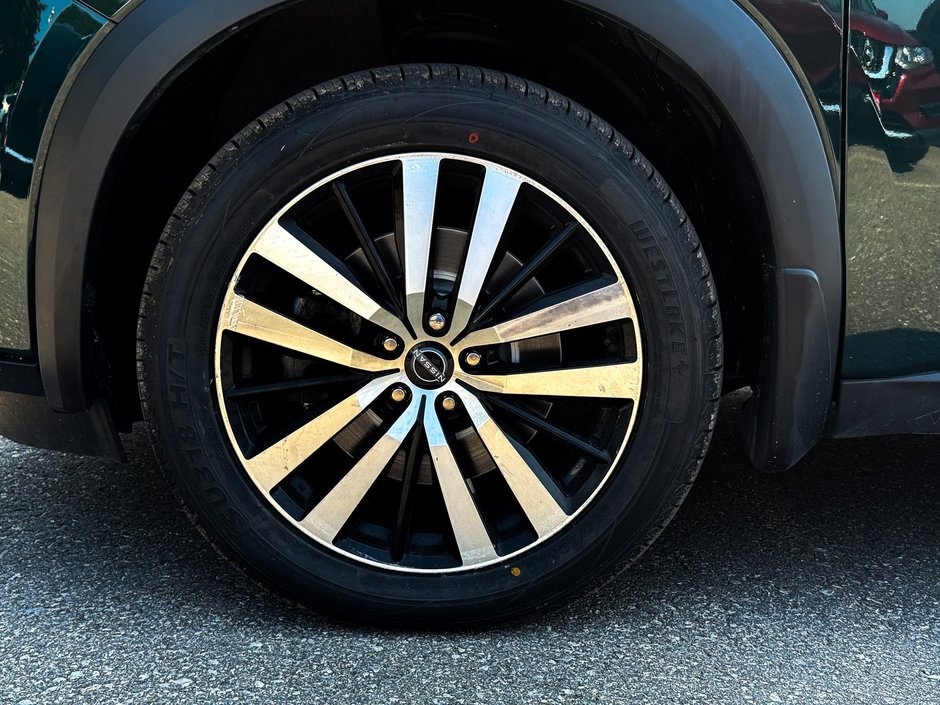 2023 Nissan Pathfinder Platinum-11