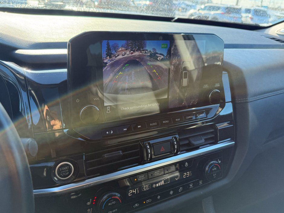 2023 Nissan Pathfinder Platinum-28