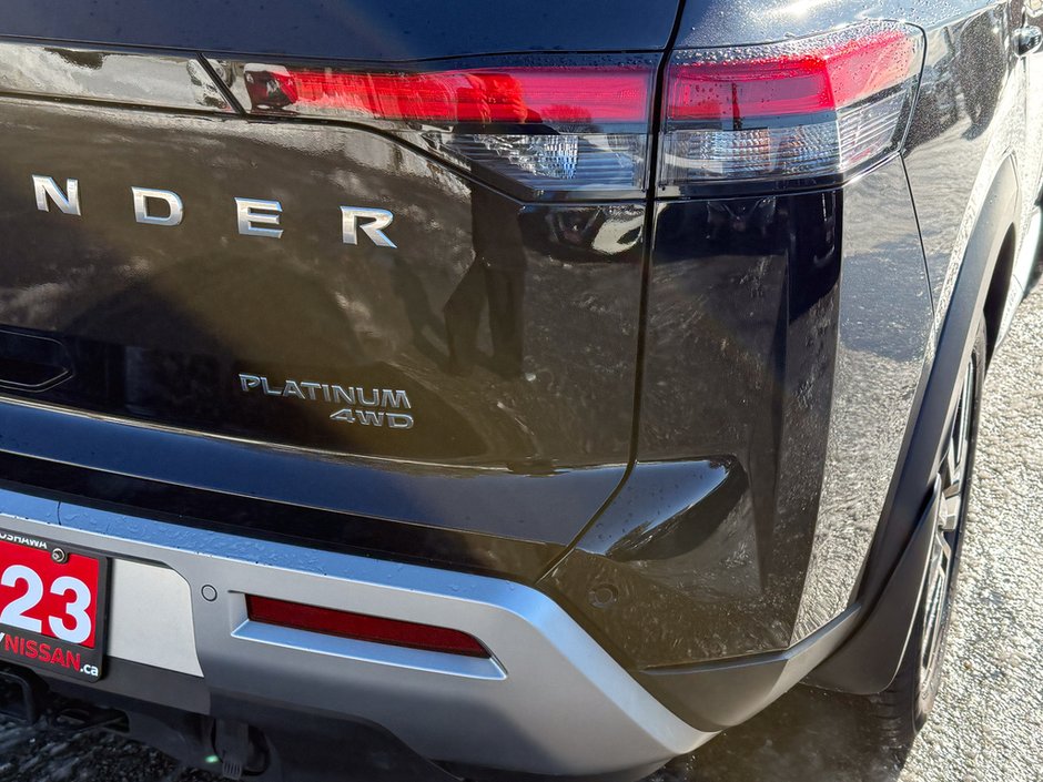 2023 Nissan Pathfinder Platinum-12