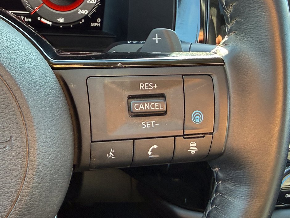 2023 Nissan Pathfinder Platinum-25