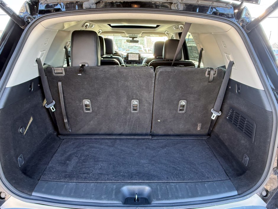 2023 Nissan Pathfinder Platinum-13