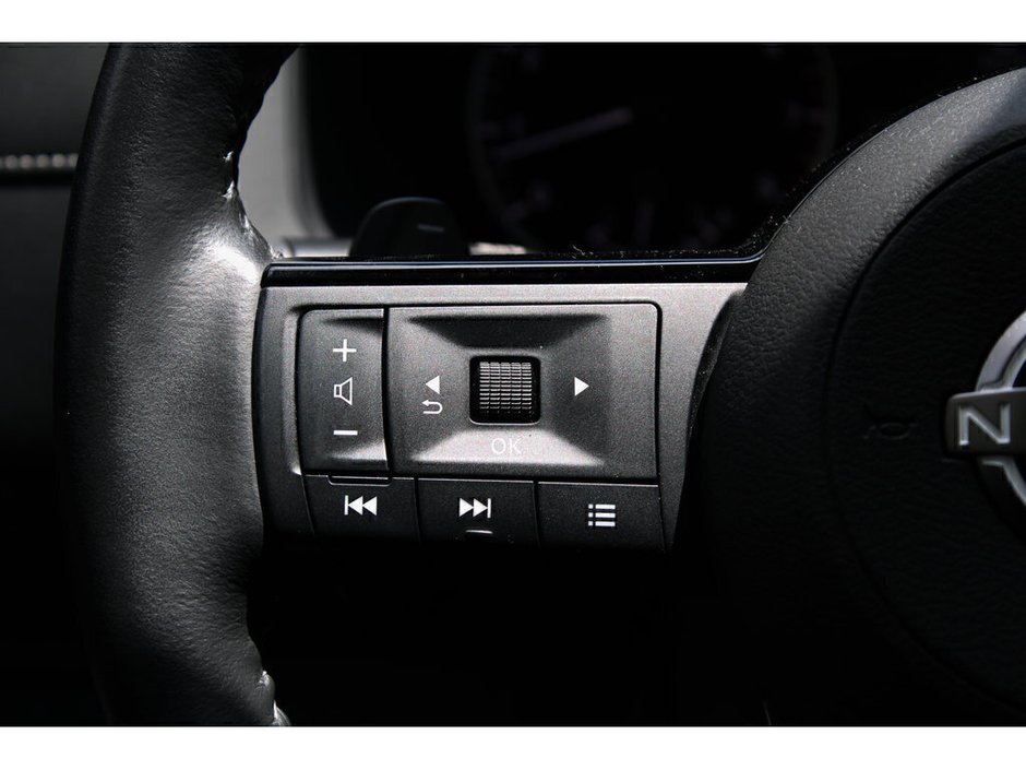 2023 Nissan Pathfinder S-20