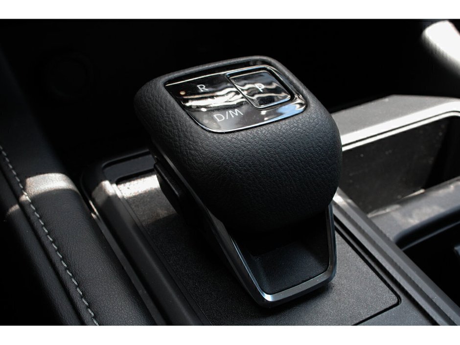 2023 Nissan Pathfinder S-26