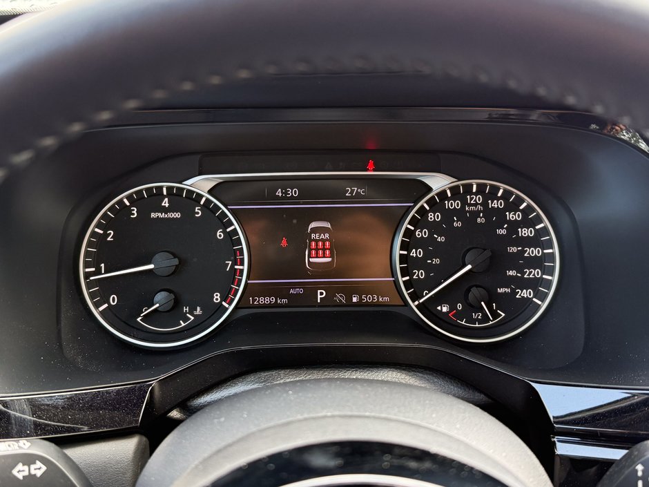 2024 Nissan Pathfinder SL-27