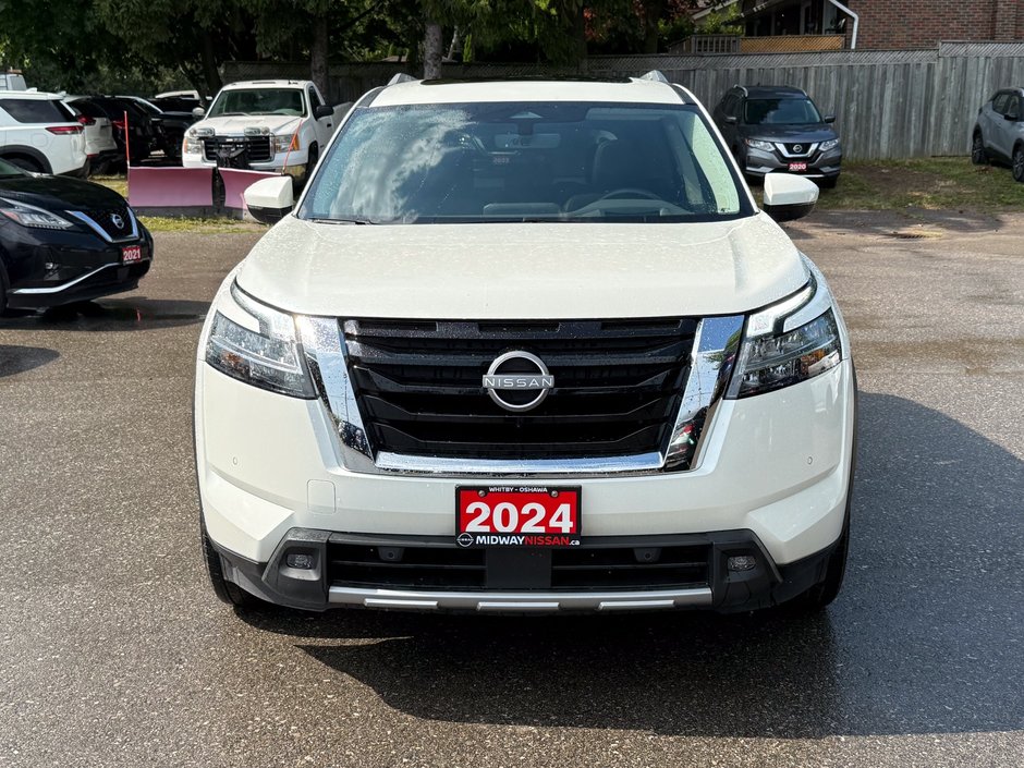 2024 Nissan Pathfinder SL-2