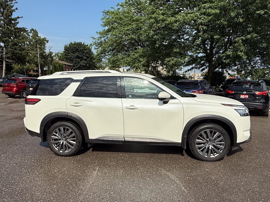 2024 Nissan Pathfinder SL-8
