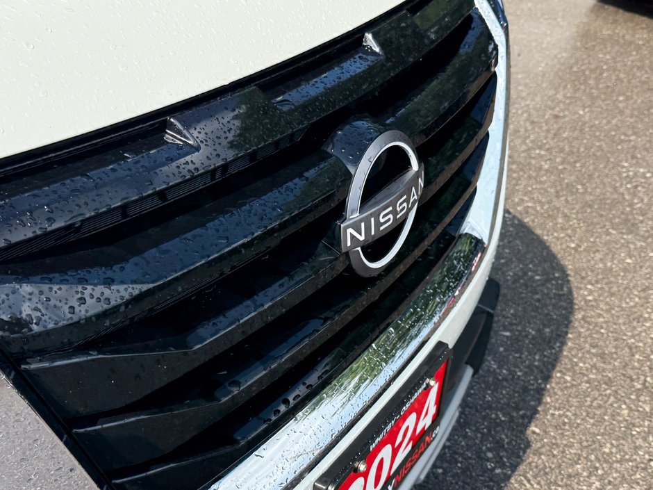 2024 Nissan Pathfinder SL-11