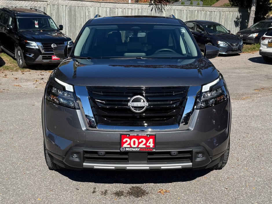 2024 Nissan Pathfinder SV-1