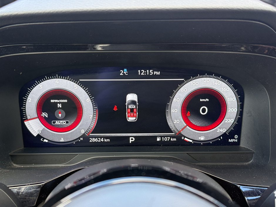 2024 Nissan Pathfinder Platinum-24