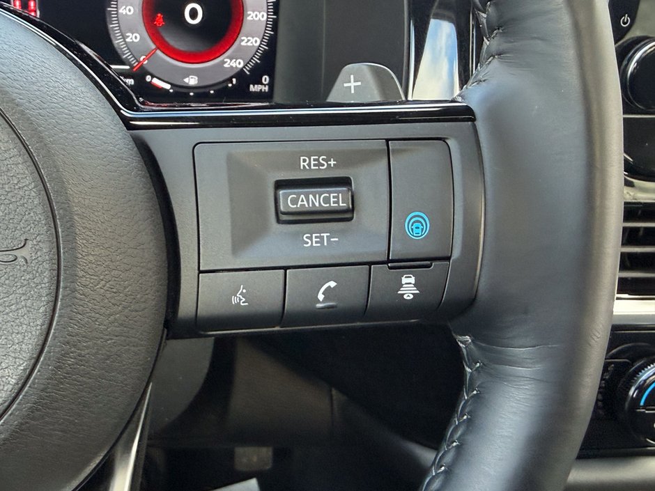 2024 Nissan Pathfinder Platinum-23