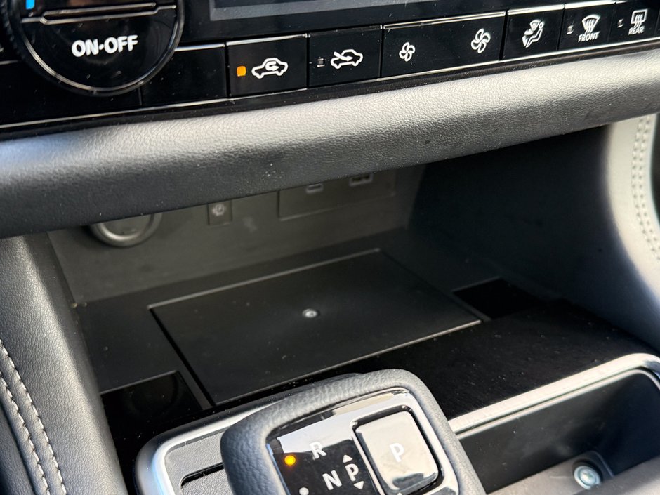 2024 Nissan Pathfinder Platinum-26