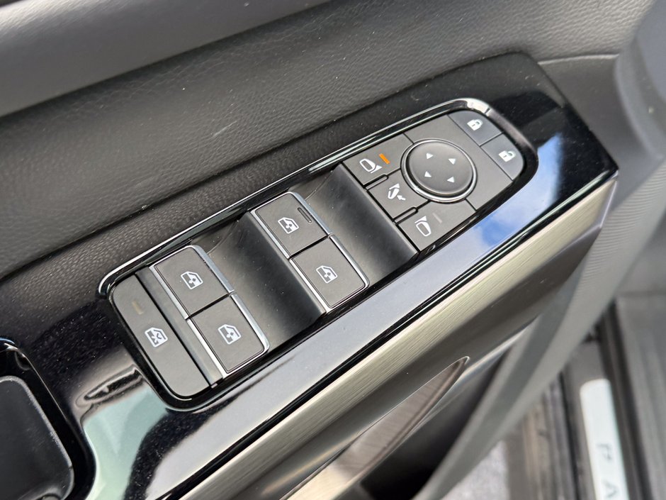 2024 Nissan Pathfinder Platinum-18