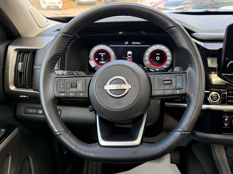 2024 Nissan Pathfinder Platinum-15