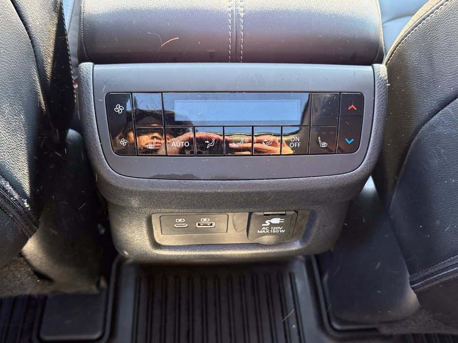 2024 Nissan Pathfinder SL-15