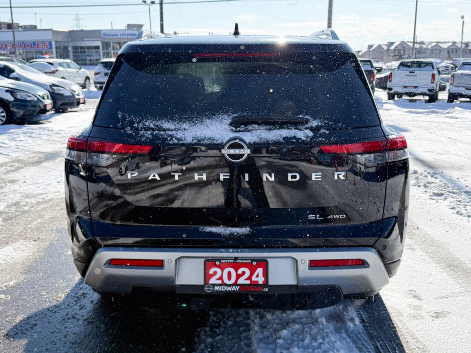 2024 Nissan Pathfinder SL-5