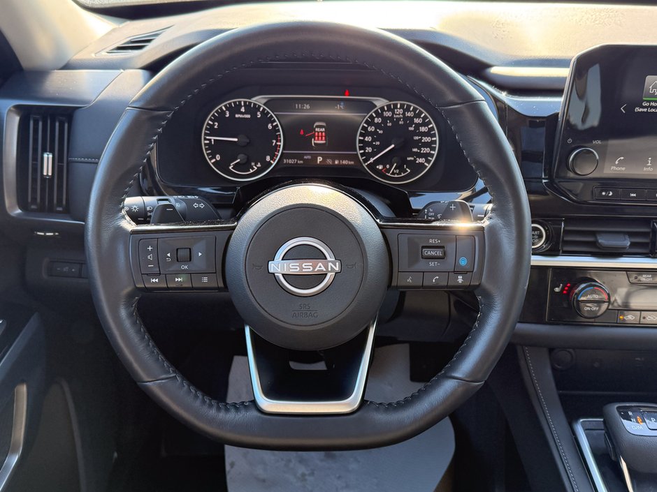 2024 Nissan Pathfinder SL-18