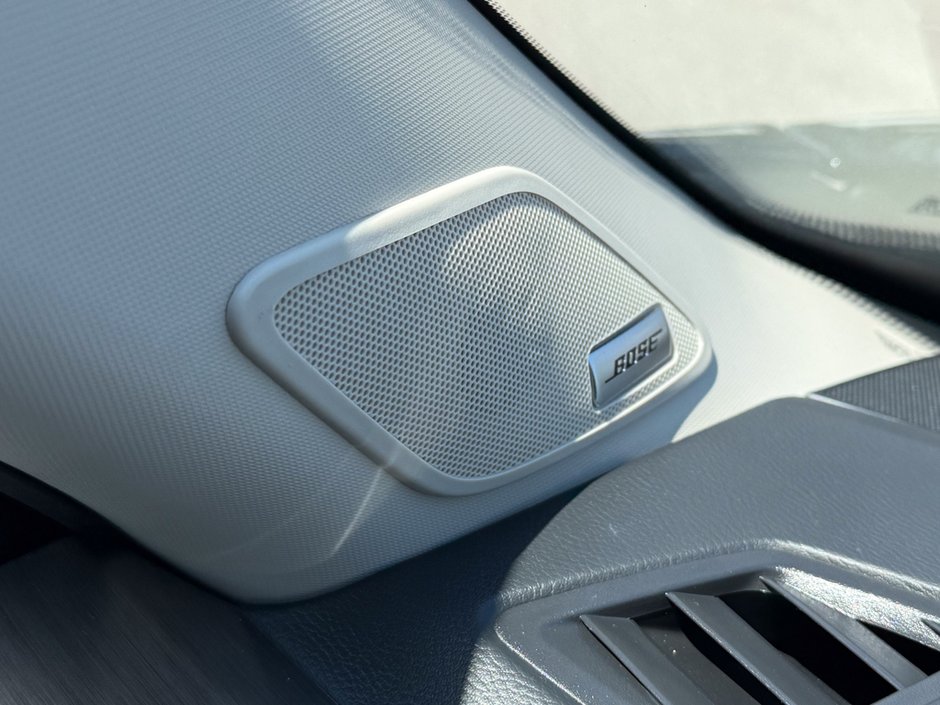 2024 Nissan Pathfinder Platinum-28