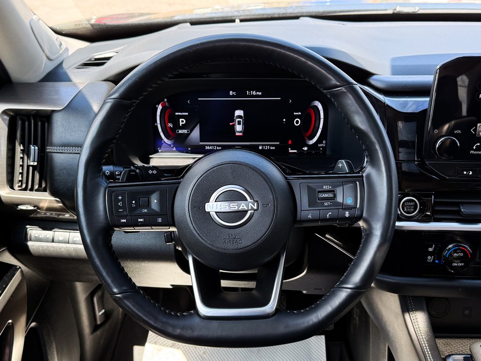 2024 Nissan Pathfinder Platinum-19