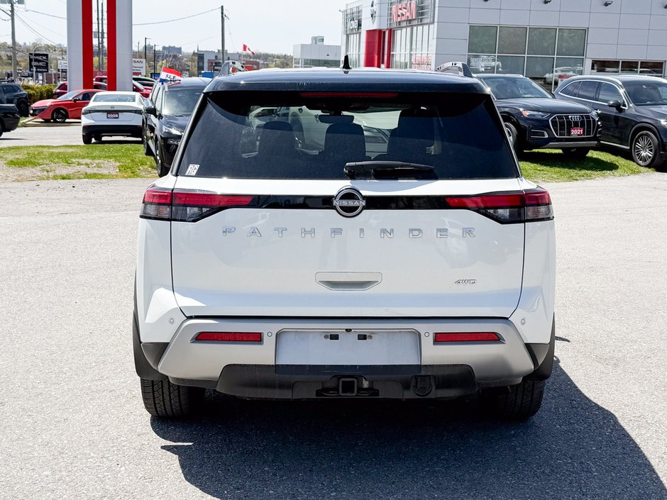 2024 Nissan Pathfinder Platinum-5