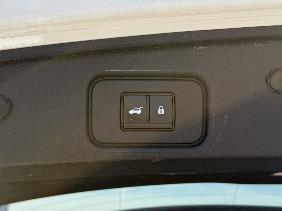 2024 Nissan Pathfinder Platinum-10