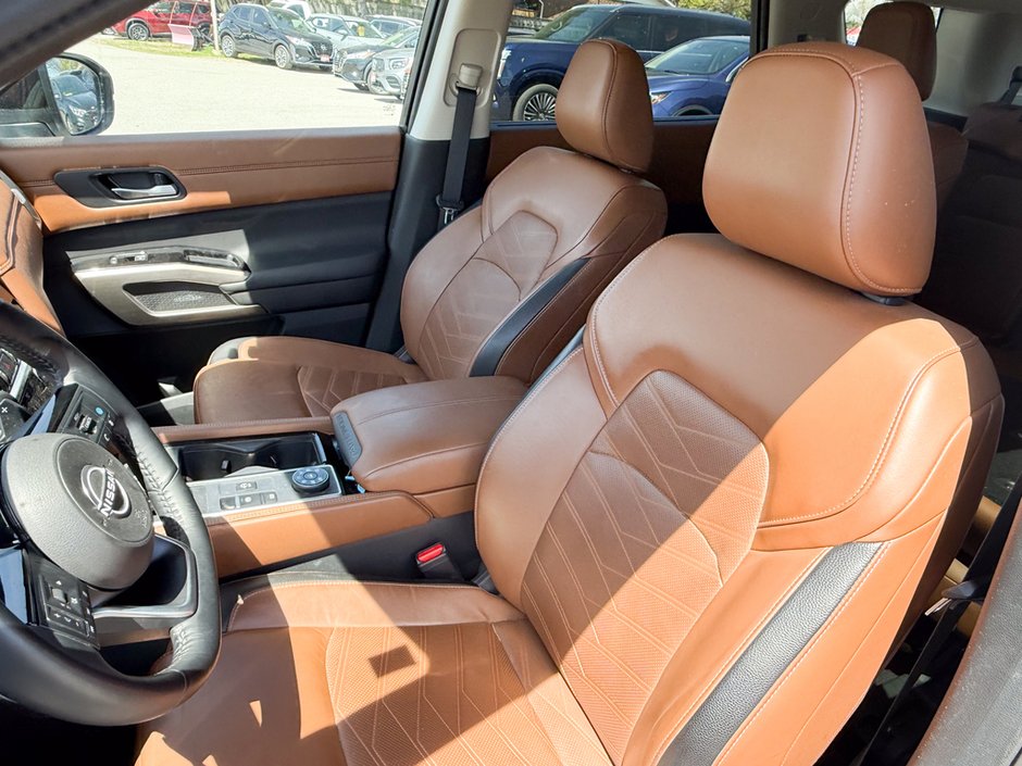2024 Nissan Pathfinder Platinum-12