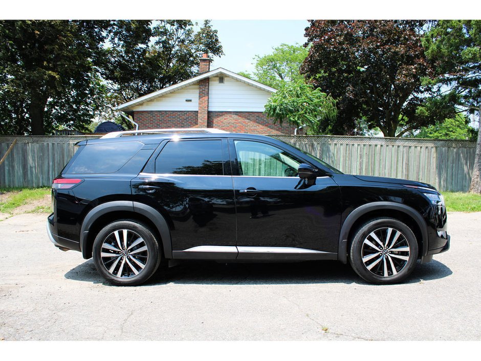 2024 Nissan Pathfinder Platinum-7