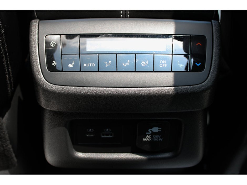 2024 Nissan Pathfinder Platinum-17