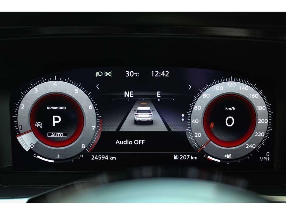 2024 Nissan Pathfinder Platinum-27