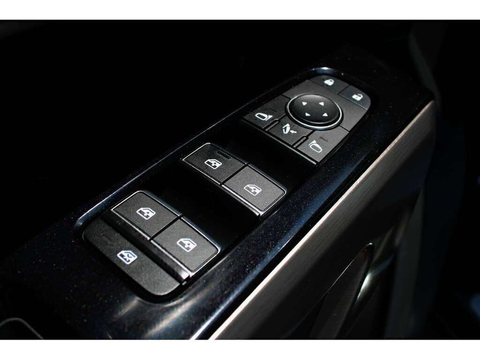 2024 Nissan Pathfinder Platinum-25