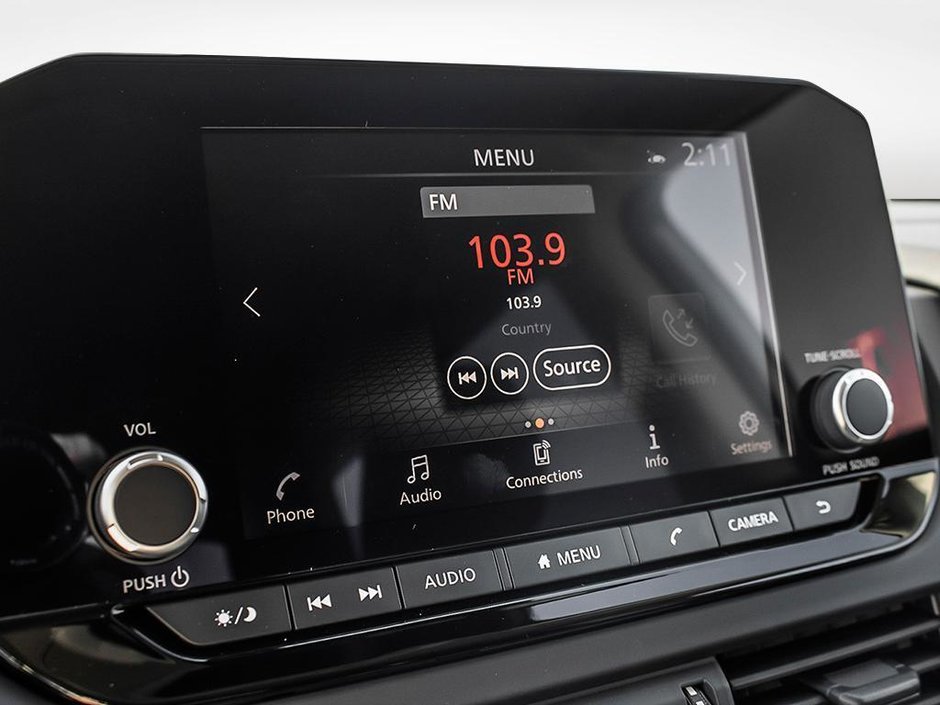 2025 Nissan Pathfinder S-17