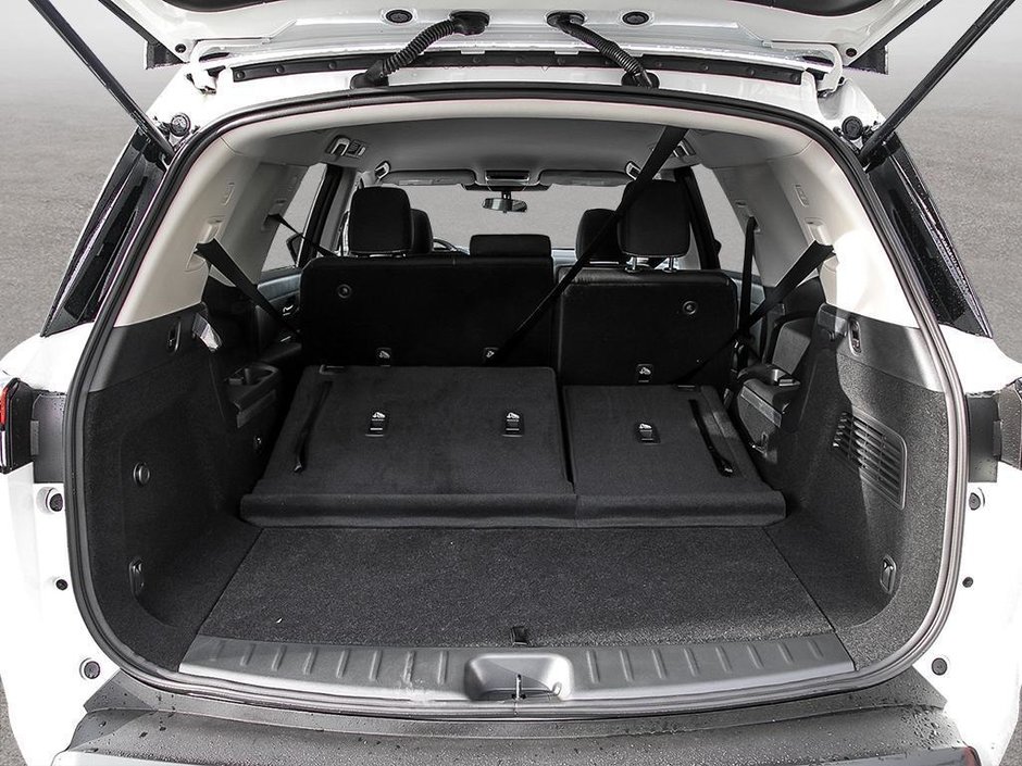 2025 Nissan Pathfinder S-6