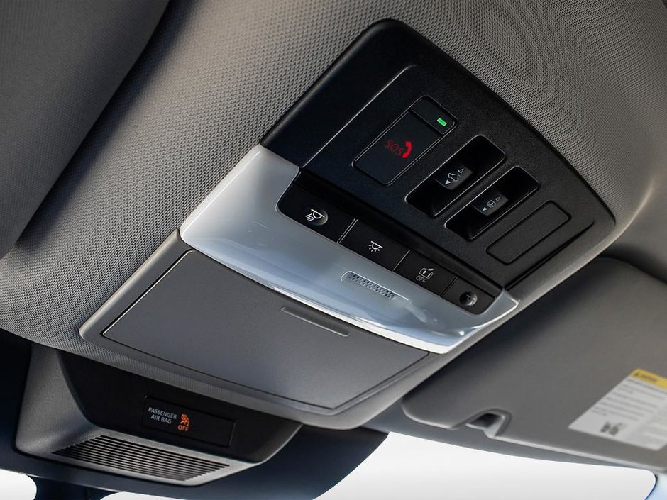2025 Nissan Pathfinder SV-18