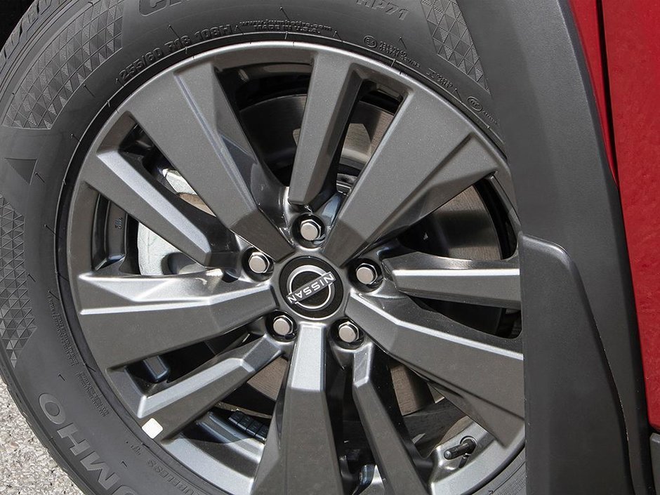 2025 Nissan Pathfinder SV-7
