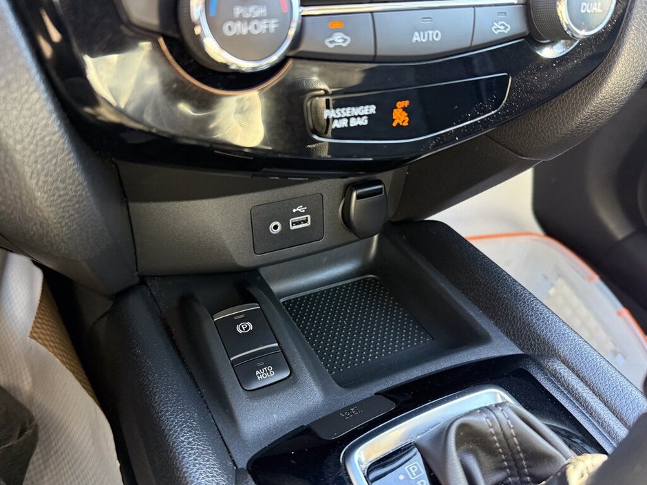 2022 Nissan Qashqai SV-26