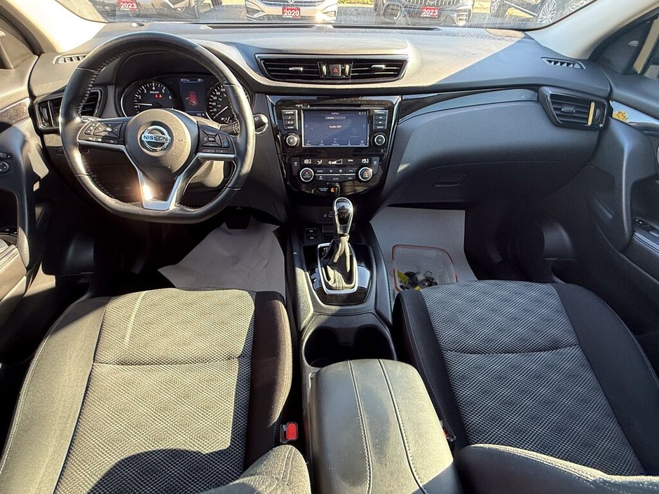 2022 Nissan Qashqai SV-15