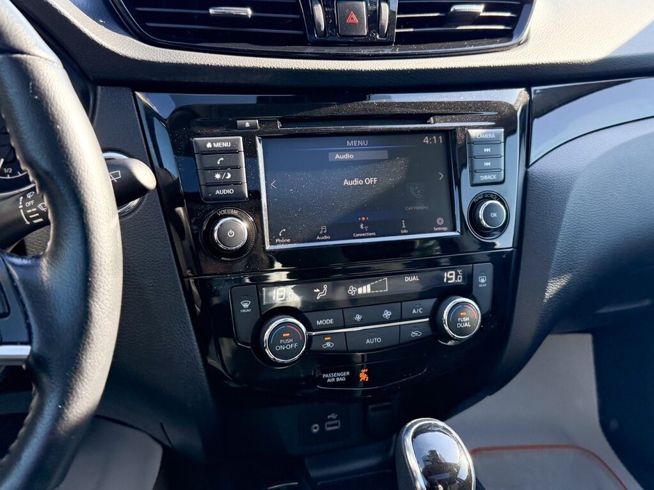 2022 Nissan Qashqai SV-18