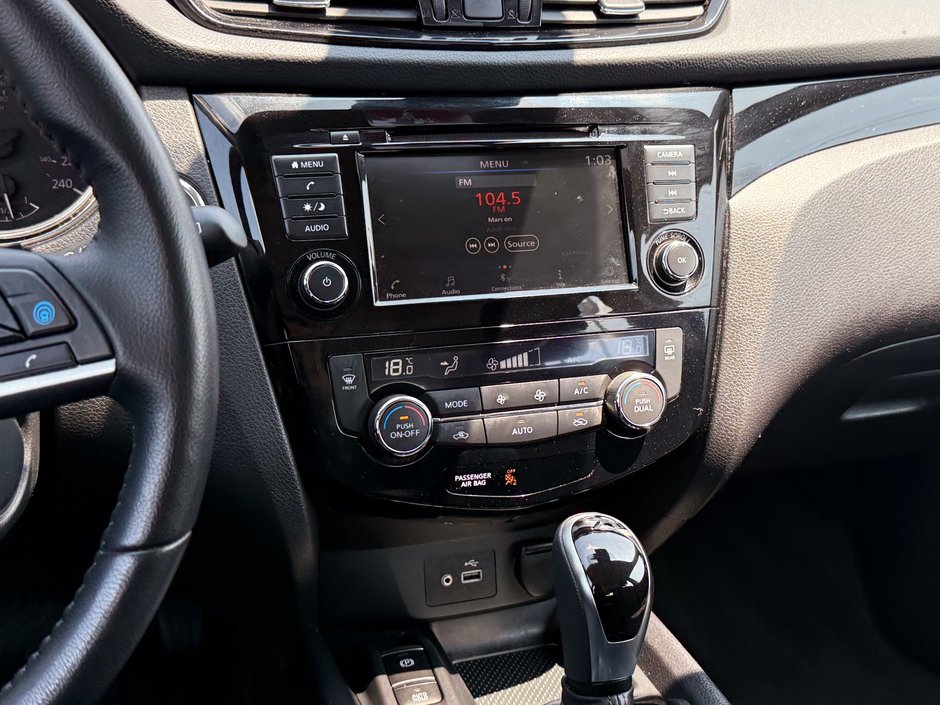 2023 Nissan Qashqai SV-18