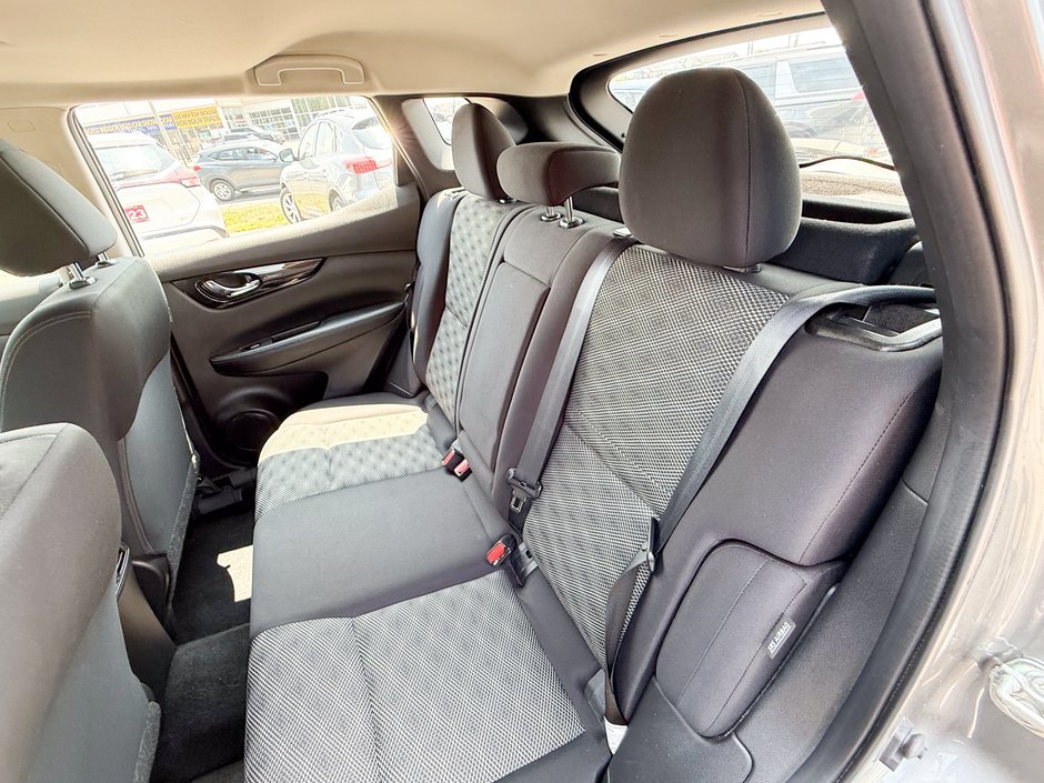 2023 Nissan Qashqai SV-15