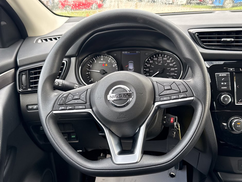 2023 Nissan Qashqai S-16