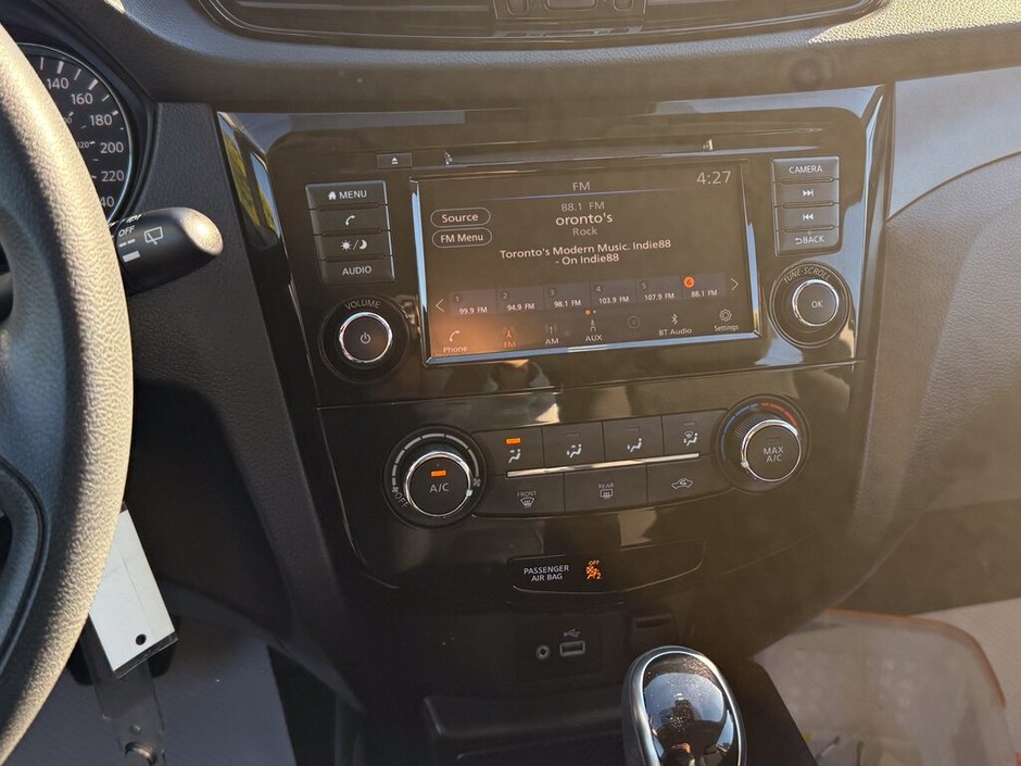 2023 Nissan Qashqai S-17