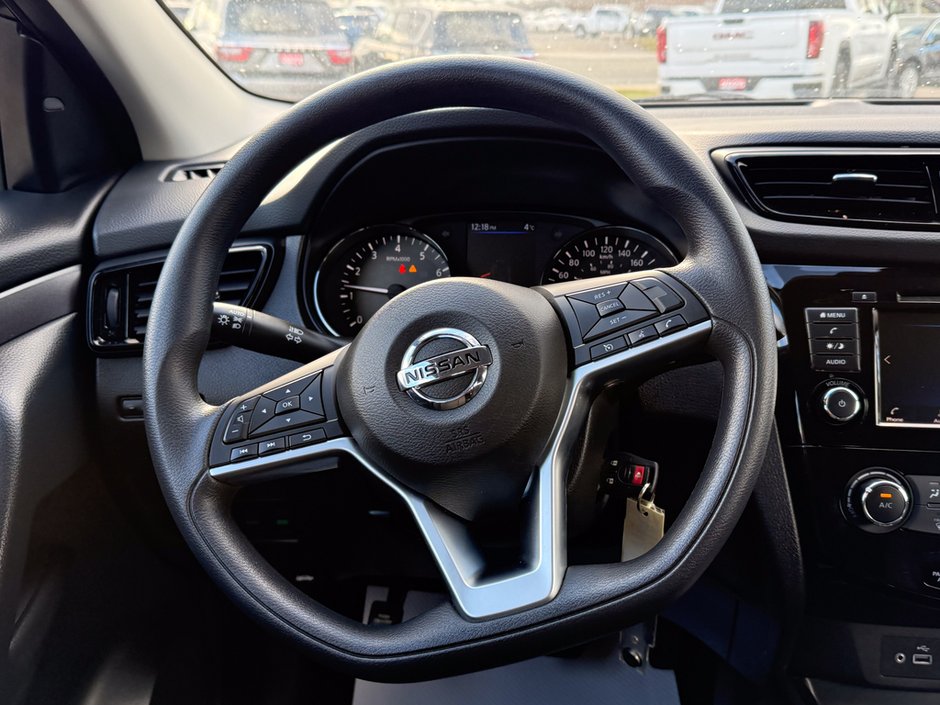 2023 Nissan Qashqai S-15