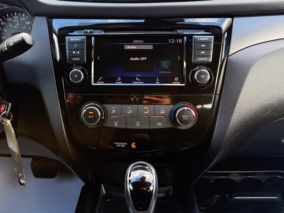 2023 Nissan Qashqai S-16