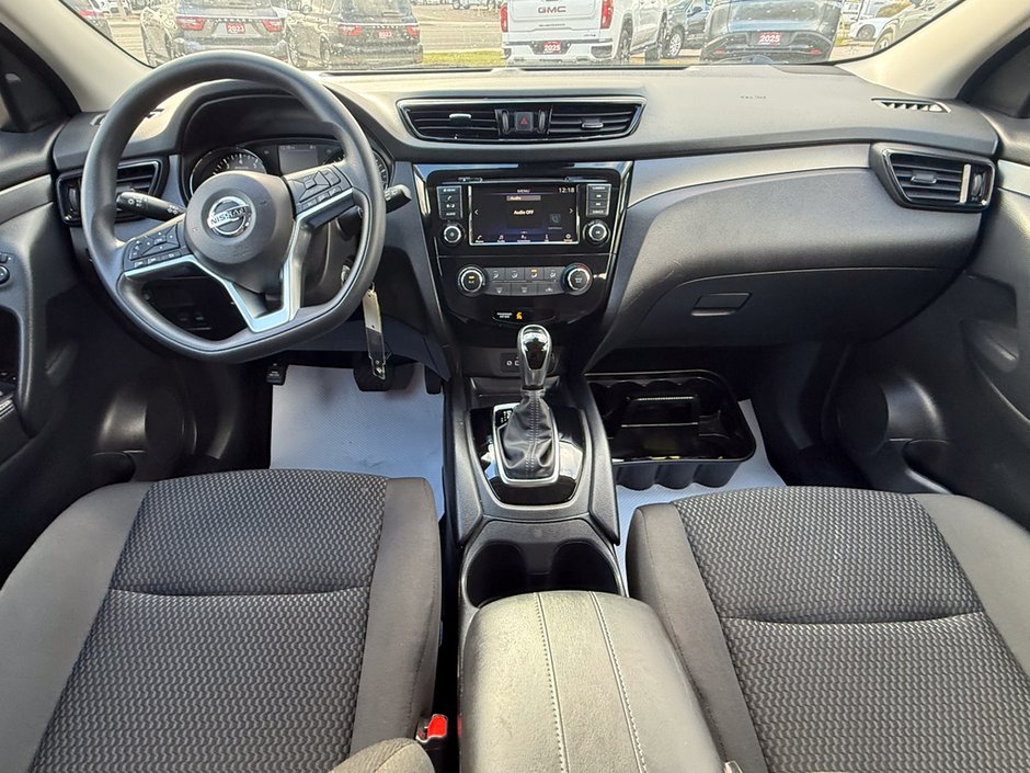 2023 Nissan Qashqai S-14