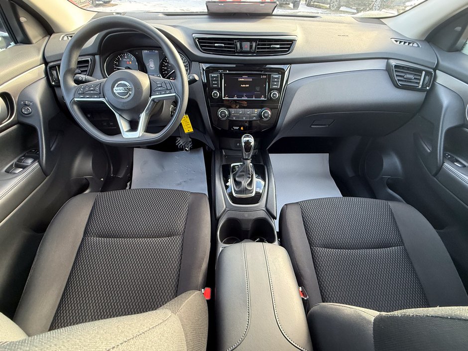 2023 Nissan Qashqai S-14