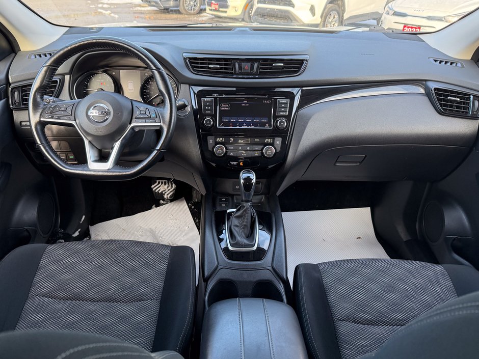 2023 Nissan Qashqai SV-14