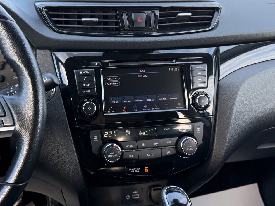 2023 Nissan Qashqai SV-16